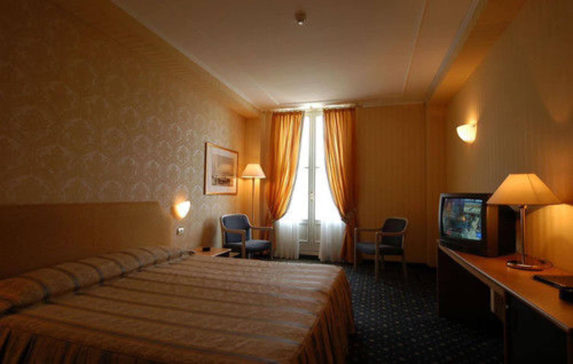 Grand Hotel Menaggio Esterno foto