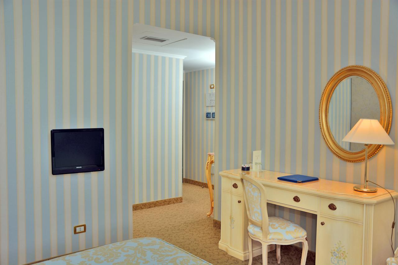 Grand Hotel Menaggio Esterno foto