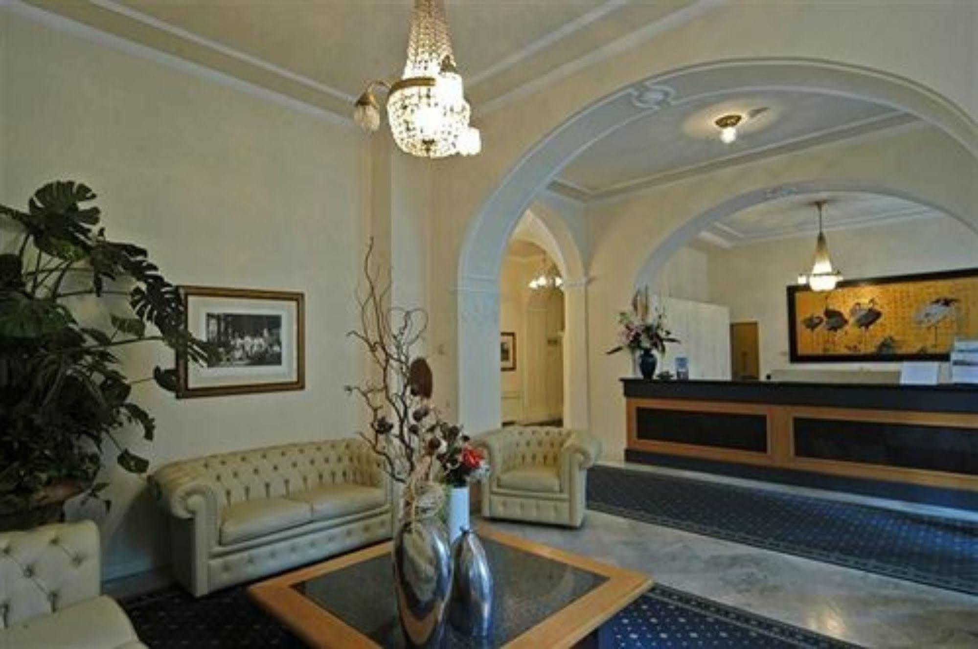 Grand Hotel Menaggio Esterno foto